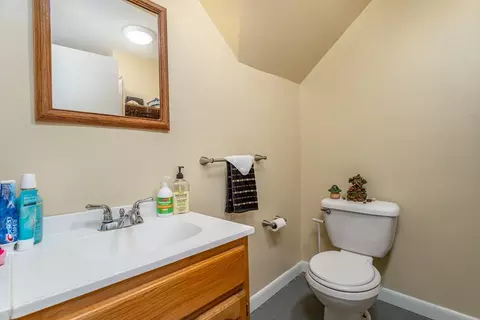 69 Prospect St, Orange, MA 01364 photo 16