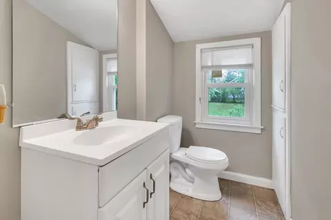 122 Prentice St, Springfield, MA 01104 photo 11