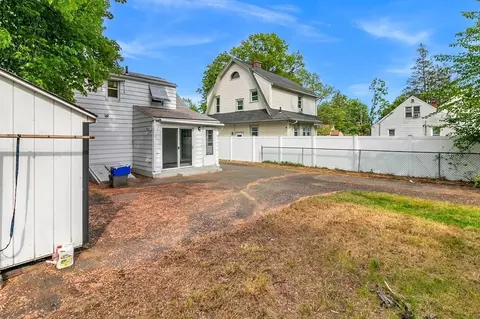 122 Prentice St, Springfield, MA 01104 photo 28