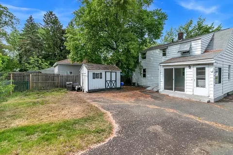 122 Prentice St, Springfield, MA 01104 photo 30