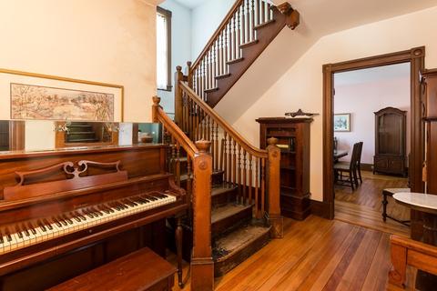 100 Main St, Upton, MA 01568 photo 3