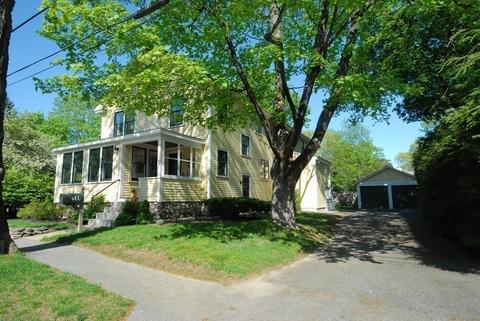 60 Laurel St, Concord, MA 01742