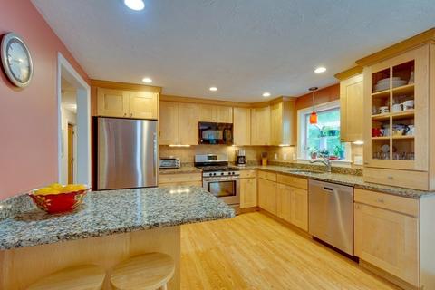 3 Caboose Ln, Dedham, MA 02026 photo 4