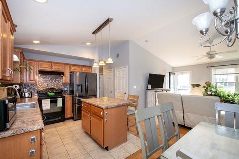 49 Heritage Ct, Fall River, MA 02721 photo 12