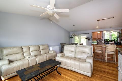 49 Heritage Ct, Fall River, MA 02721 photo 6