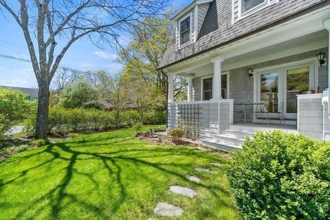 44 Derby St, Concord, MA 01742