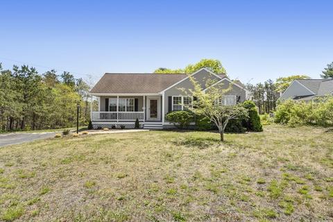 307 Lunns Way, Plymouth, MA 02360