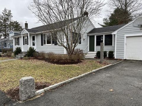 25 Margaret Rd, Hamilton, MA 01982