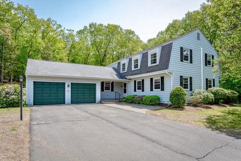 64 Westwood Dr, Westfield, MA 01085