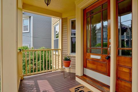 14 Ibbetson St #1, Somerville, MA 02143