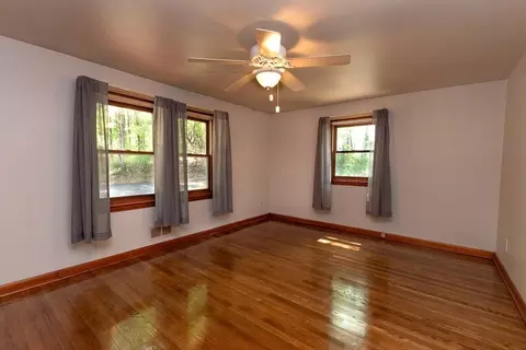 16 Ellen St, Webster, MA 01570 photo 9