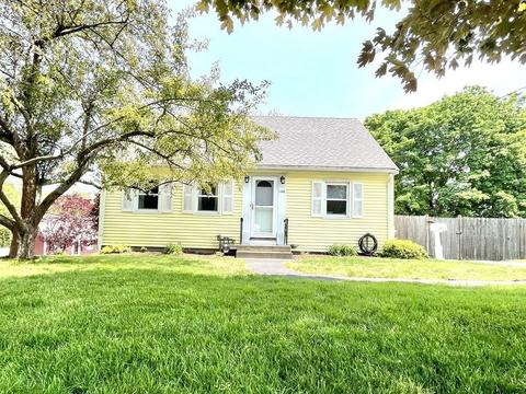 148 Oak St, Abington, MA 02351