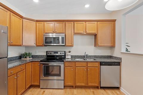 7 Augustus Ct #2002, Reading, MA 01867 photo 6