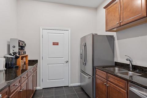 7 Augustus Ct #2002, Reading, MA 01867 photo 38