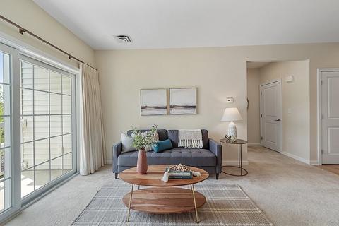 7 Augustus Ct #2002, Reading, MA 01867 photo 3