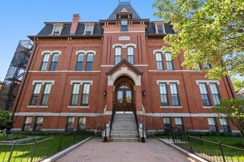 50 Bow St #11, Somerville, MA 02143