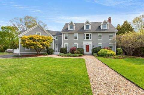 5 Meghans Way, Danvers, MA 01923