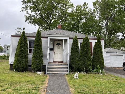 186 Santa Barbara St, Springfield, MA 01104