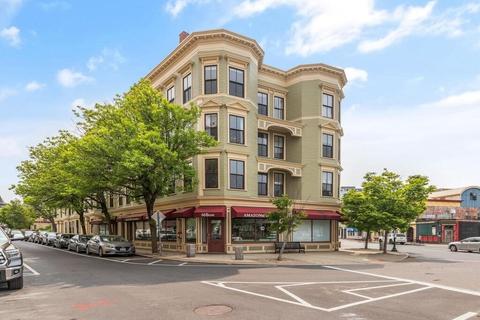 64 Bow St #A, Somerville, MA 02143