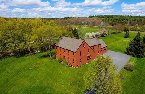 566 Sugar Rd, Bolton, MA 01740