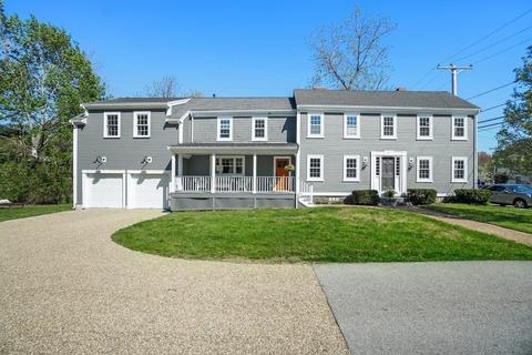 17 Main St, Essex, MA 01929