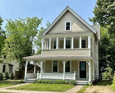 105-107 Nonotuck St, Holyoke, MA 01040