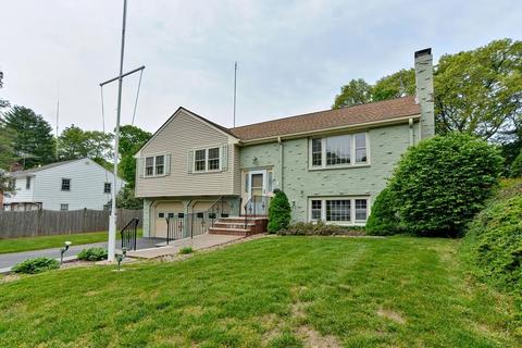 105 Booth Rd, Dedham, MA 02026 photo 2
