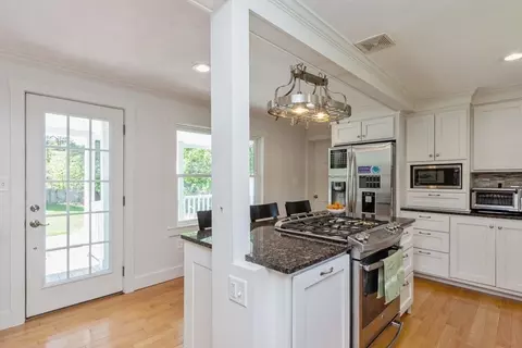 196 Main St, Acton, MA 01720 photo 9