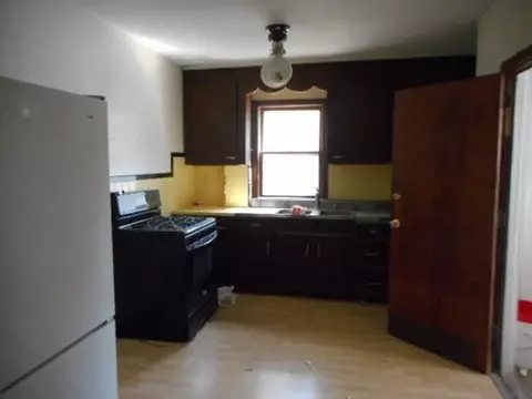 20-26 Keene St, Fall River, MA 02723 photo 4
