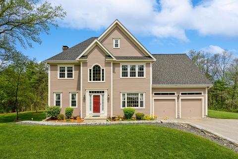 13 Cornish Dr, Hudson, MA 01749