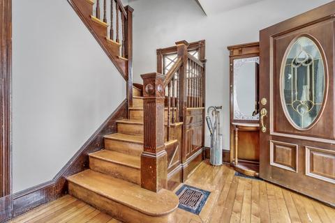 24 Baker Rd, Everett, MA 02149 photo 4