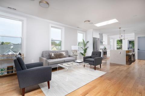 89-91 Clifton St #2, Cambridge, MA 02140