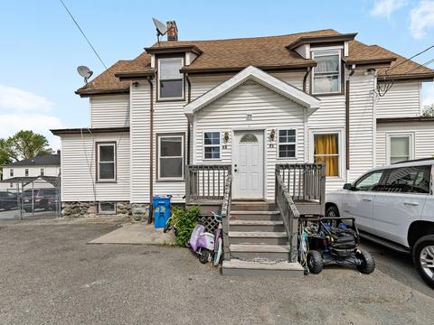 23 Hammond St #2, Waltham, MA 02451