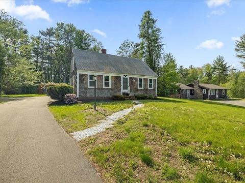 322 South St, Holbrook, MA 02343