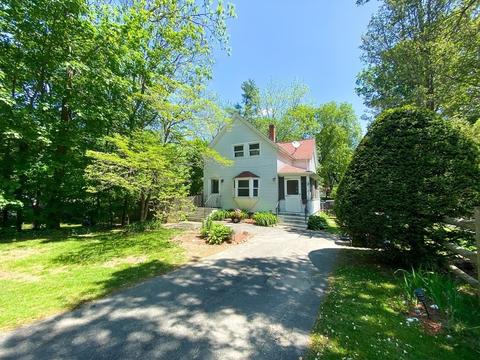 96 Pond St, Sharon, MA 02067