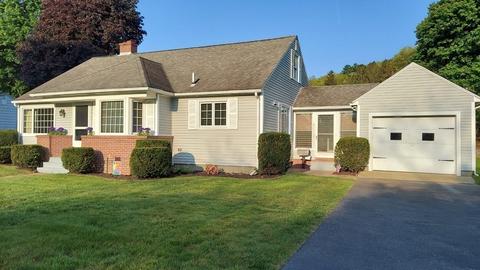 8 Vlontis Ave, Ware, MA 01082 photo 2