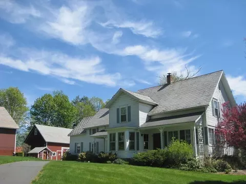 5 Hillside Rd, Deerfield, MA 01373