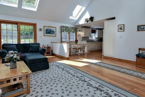 28 Cedar Hill Rd, Dover, MA 02030 photo 4