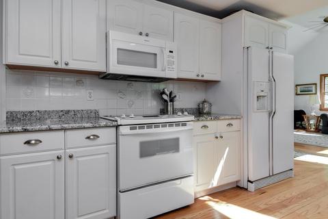 28 Cedar Hill Rd, Dover, MA 02030 photo 9