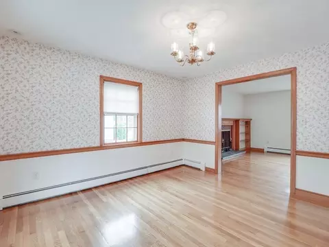 40 Windsor Rd, Stoneham, MA 02180 photo 5