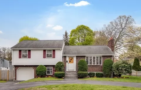 40 Windsor Rd, Stoneham, MA 02180 photo 1