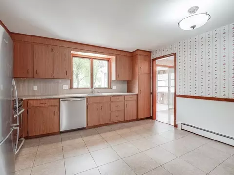 40 Windsor Rd, Stoneham, MA 02180 photo 10