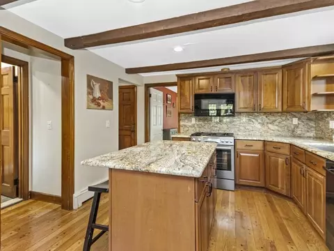 28 Indian Path, Dedham, MA 02026 photo 12