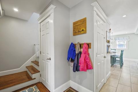 26 Fellows St, Danvers, MA 01923 photo 18