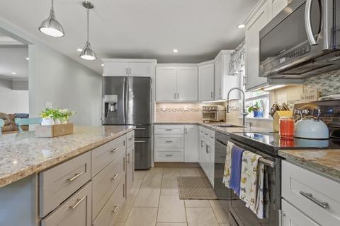 26 Fellows St, Danvers, MA 01923 photo 10