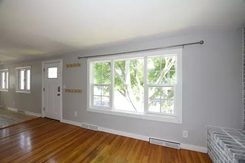 8 Warfield Ave, Hull, MA 02045 photo 16