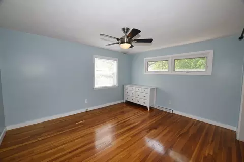 8 Warfield Ave, Hull, MA 02045 photo 9