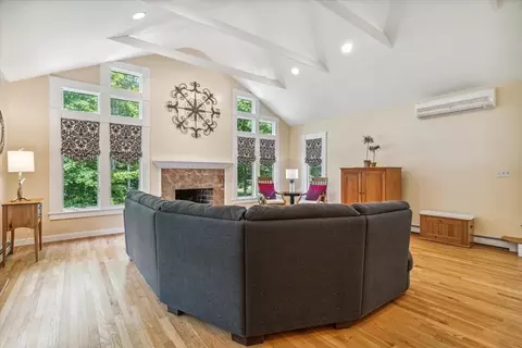 55 Winslow Rd, Reading, MA 01867 photo 18