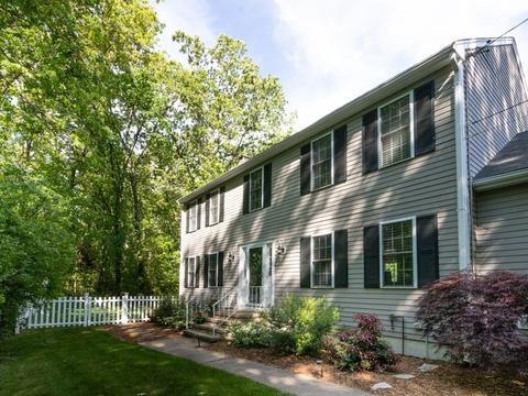 33 Miller St, Franklin, MA 02038
