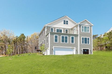 21 Sheppard Rd, Bourne, MA 02562